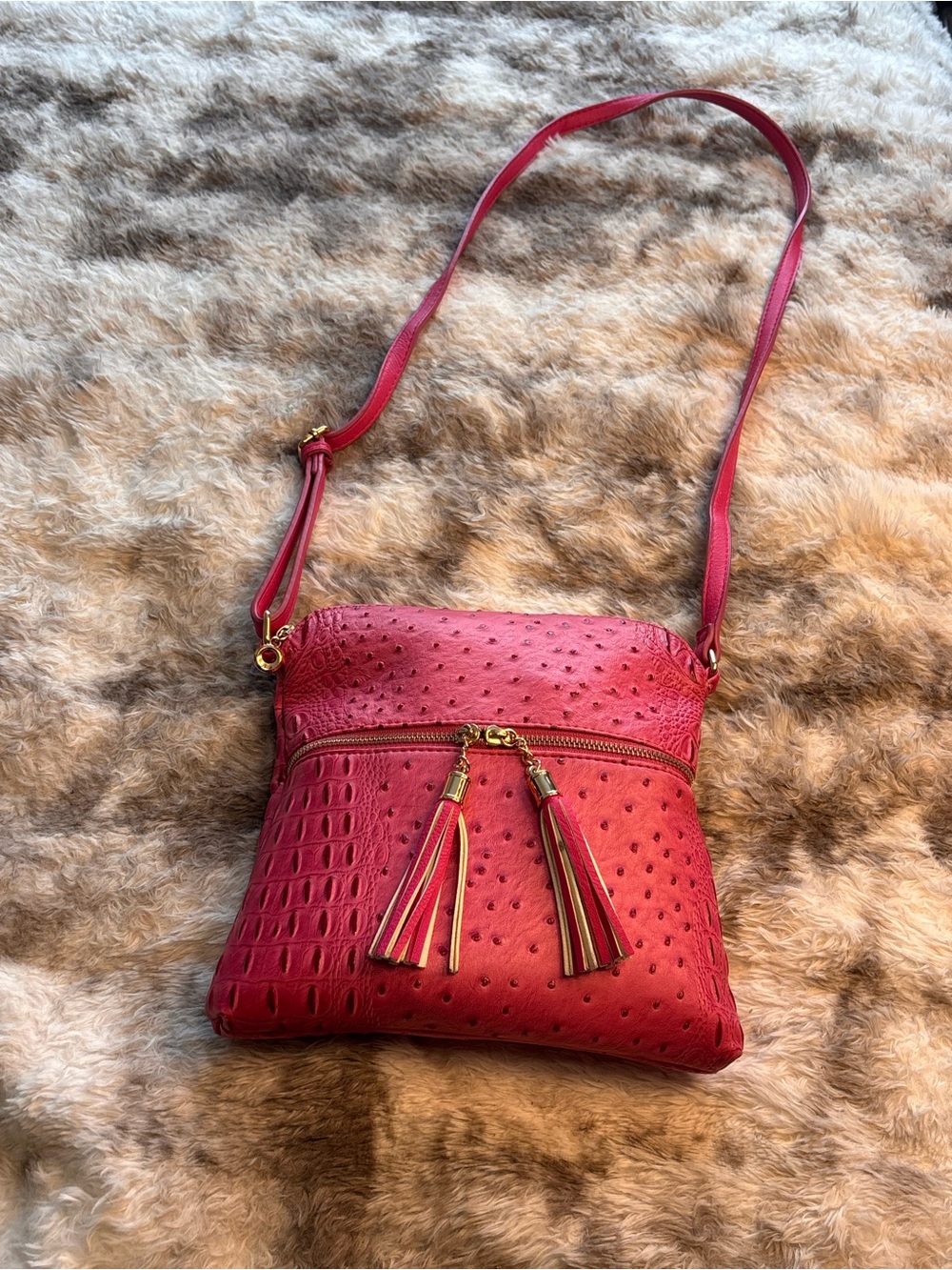 Pink Women's Crossbody Bag with Tassel Accent